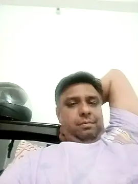 jemes21in online show from March 2, 2025, 3:05 pm