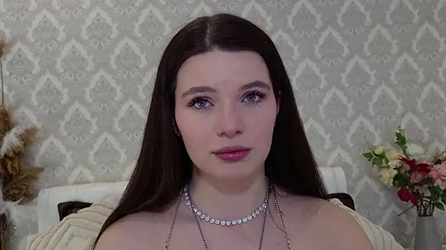 Nellie Medina online show from January 19, 2025, 1:00 am