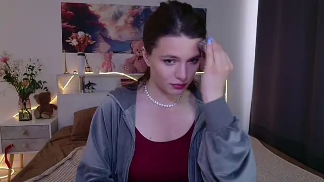 Snapshot of Nellie_Medina chatting on April 25, 2026, 2:47 pm Nellie Medina online show from April 25, 2026, 2:47 pm