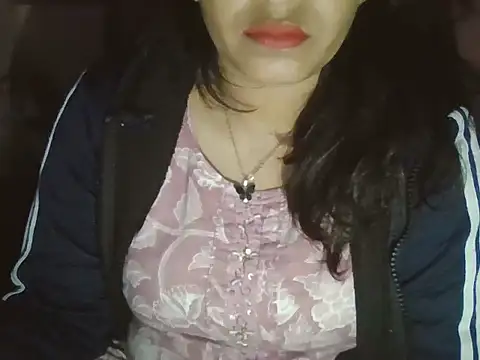 Hot-shanvi online show from December 22, 2025, 4:15 pm