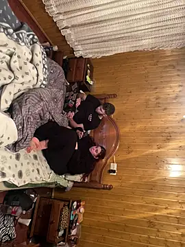 Snapshot of kikxoto chatting on February 15, 2026, 9:33 pm kikxoto online show from February 15, 2026, 9:33 pm