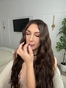 claraxjoyy online show from February 18, 2026, 6:53 am