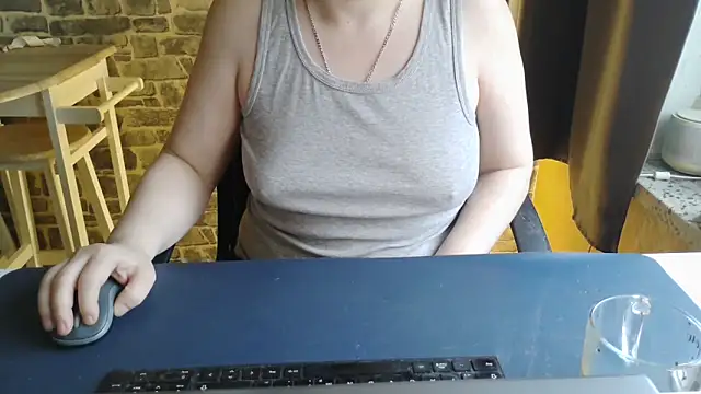 Sweet Phoenix online show from February 7, 2026, 9:02 am