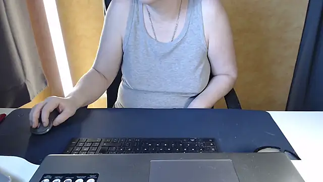 Sweet Phoenix online show from February 16, 2026, 8:10 am