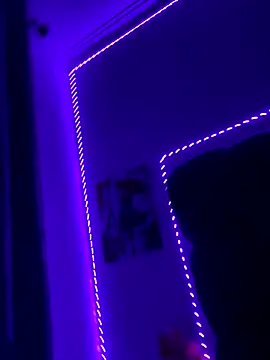 Thando04 online show from November 10, 2025, 12:53 am