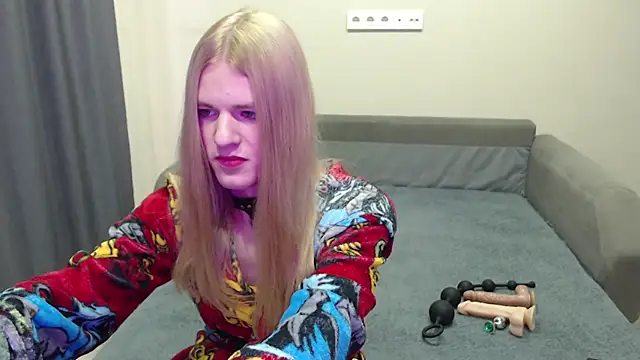 blaire  18 online show from February 25, 2025, 6:36 am