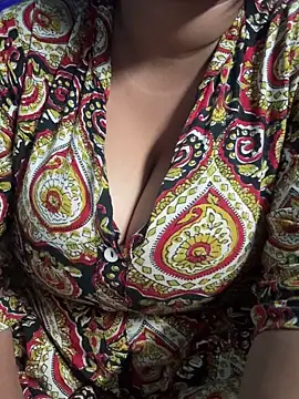 Lovely-Shivani online show from February 7, 2026, 6:11 pm