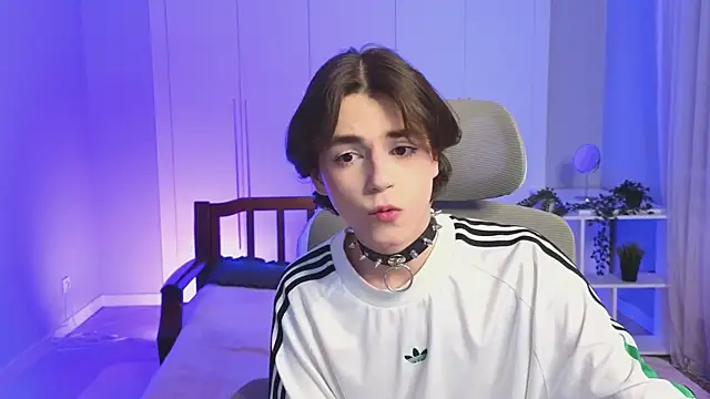 b0y fantasy online show from January 3, 2025, 6:24 pm