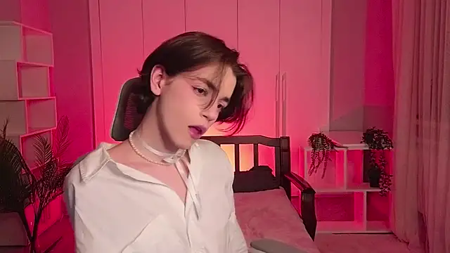 b0y fantasy online show from February 2, 2025, 6:10 pm