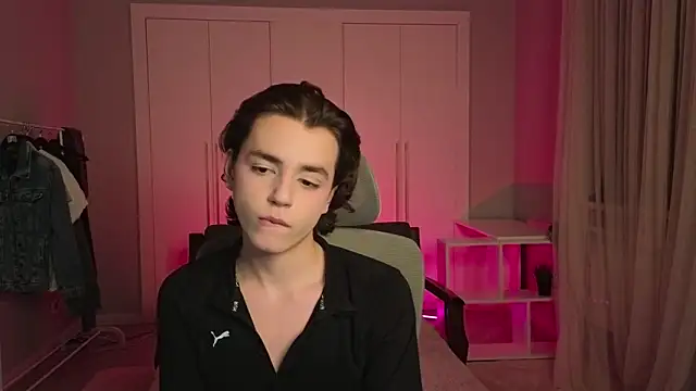 b0y fantasy online show from February 17, 2025, 8:36 pm