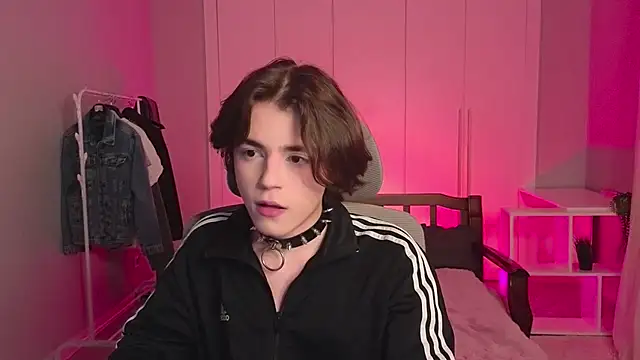 b0y fantasy online show from February 24, 2025, 5:09 pm