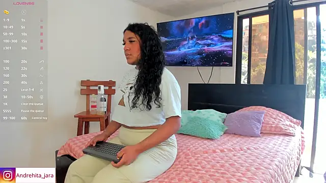 madisonbrunette online show from September 9, 2025, 7:35 pm