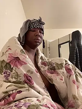 DamnBubbles online show from March 18, 2025, 10:36 am