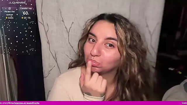 Snapshot of mamifresita chatting on April 26, 2026, 6:55 am mamifresita online show from April 26, 2026, 6:55 am