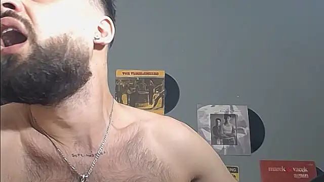 HairyRobxxx online show from March 8, 2026, 6:23 pm