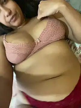 julianabun online show from February 23, 2025, 6:45 pm