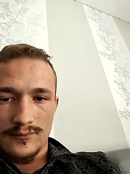 frankthefuck69 online show from April 22, 2026, 8:28 am