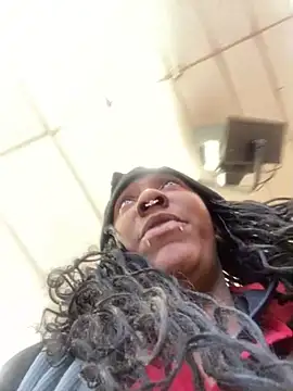 Snapshot of Yoshibaby2670 chatting on March 10, 2025, 8:01 pm Yoshibaby2670 online show from March 10, 2025, 8:01 pm