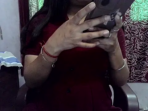 Snapshot of SIYA_MAVI chatting on February 4, 2026, 4:51 am SIYA MAVI online show from February 4, 2026, 4:51 am