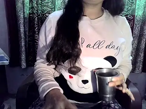 Snapshot of SIYA_MAVI chatting on February 9, 2026, 4:38 am SIYA MAVI online show from February 9, 2026, 4:38 am