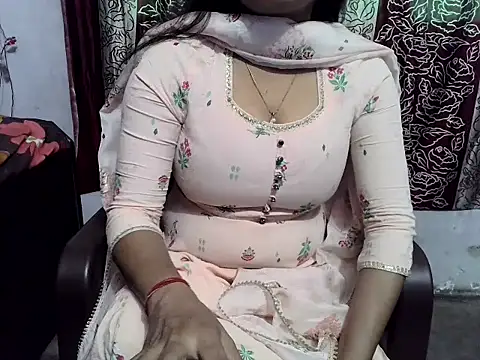 SIYA MAVI online show from March 31, 2026, 4:02 am