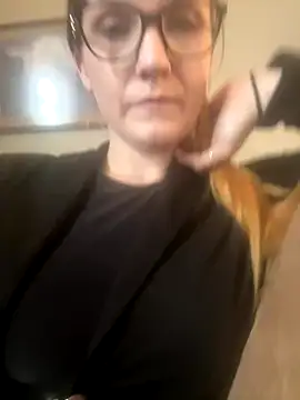 Snapshot of Kitty_DaCocks chatting on October 2, 2025, 8:38 pm Kitty DaCocks online show from October 2, 2025, 8:38 pm