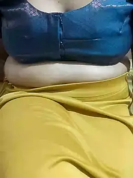 Snapshot of mallupriyapriya chatting on March 18, 2025, 7:52 am mallupriyapriya online show from March 18, 2025, 7:52 am
