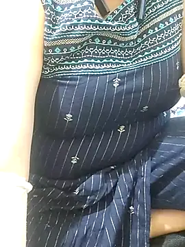 Snapshot of mallupriyapriya chatting on February 12, 2026, 9:48 am mallupriyapriya online show from February 12, 2026, 9:48 am