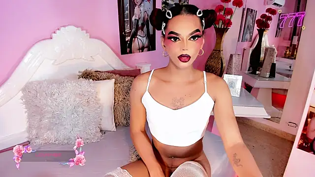 Snapshot of Diva_Smith02 chatting on July 15, 2026, 11:37 am Diva Smith02 online show from July 15, 2026, 11:37 am