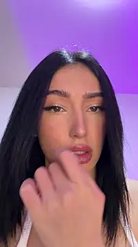 Maddy Jones online show from March 6, 2026, 2:30 am