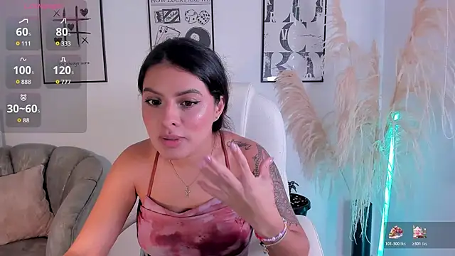 NiiaEvanss online show from November 21, 2025, 4:16 pm