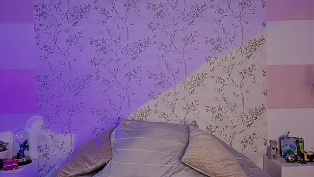 Charlotte  Miller online show from March 6, 2026, 12:01 pm