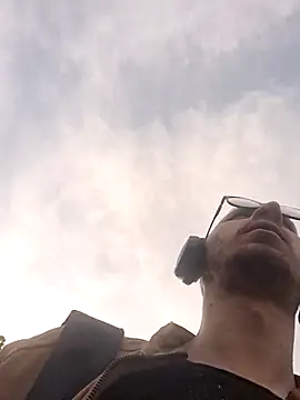 HoundingIniquity online show from May 19, 2026, 3:51 pm
