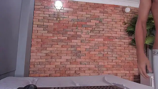 Snapshot of adam_piarse01 chatting on December 19, 2025, 1:56 am adam piarse01 online show from December 19, 2025, 1:56 am