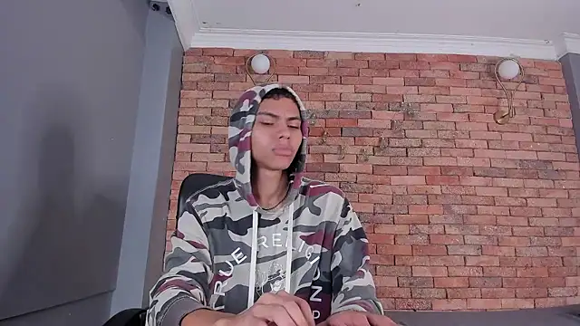 Snapshot of adam_piarse01 chatting on January 12, 2026, 11:10 pm adam piarse01 online show from January 12, 2026, 11:10 pm