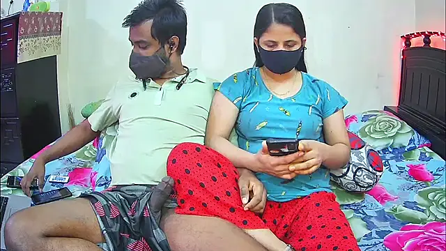 Hot Nila online show from December 15, 2025, 3:11 am