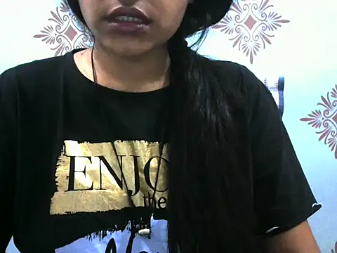 Snapshot of Misha_Sweett chatting on May 6, 2026, 2:00 pm Misha Sweett online show from May 6, 2026, 2:00 pm