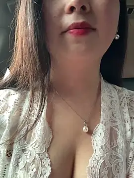 SSSniang- online show from February 20, 2025, 8:28 am