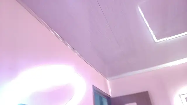 Arianna sweeet online show from June 2, 2026, 3:52 am