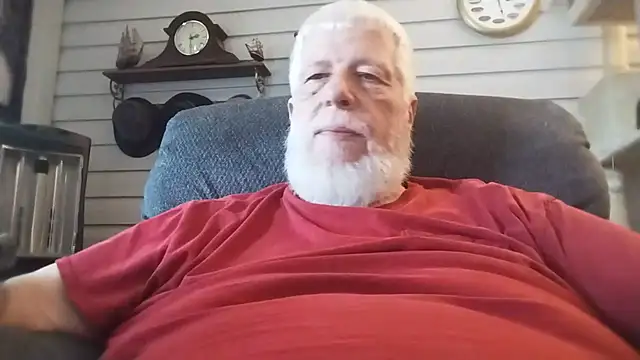 Snapshot of Futura_intx chatting on May 15, 2026, 8:27 pm Futura intx online show from May 15, 2026, 8:27 pm