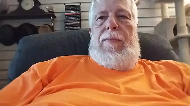 Snapshot of Futura_intx chatting on May 24, 2026, 12:48 am Futura intx online show from May 24, 2026, 12:48 am