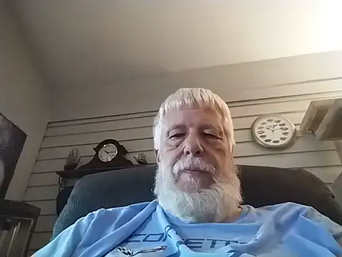 Snapshot of Futura_intx chatting on June 14, 2026, 3:14 pm Futura intx online show from June 14, 2026, 3:14 pm