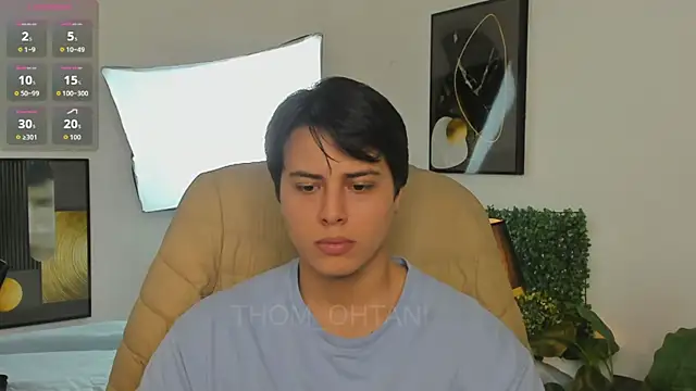 Snapshot of Thom_Ohtani chatting on April 21, 2026, 1:07 am Thom Ohtani online show from April 21, 2026, 1:07 am