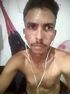 MagrinhoSaradoo online show from February 12, 2025, 11:51 pm