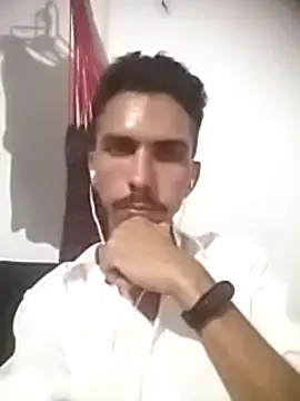 MagrinhoSaradoo online show from February 23, 2025, 6:17 am