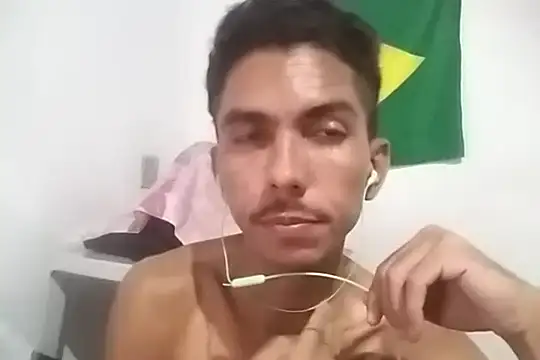 MagrinhoSaradoo online show from March 1, 2025, 5:31 am