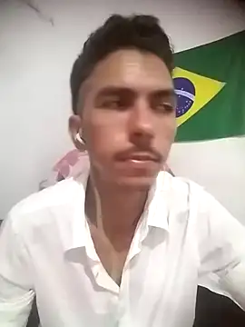 MagrinhoSaradoo online show from March 4, 2025, 12:22 pm