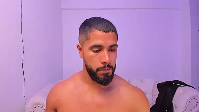 Santiago huntt online show from December 24, 2024, 11:00 pm