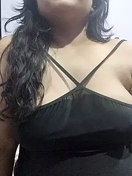 Snapshot of BigAssSarah chatting on March 16, 2025, 12:45 am BigAssSarah online show from March 16, 2025, 12:45 am