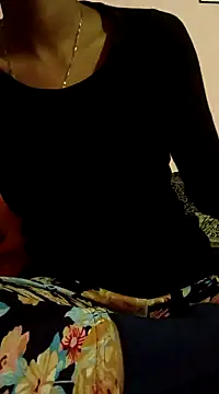 Snapshot of Barbie_183 chatting on January 21, 2025, 9:35 am Barbie 183 online show from January 21, 2025, 9:35 am